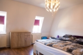 Schlafen / Kind / Arbeiten - Zentrumsnahe 3-Zimmer-Wohnung mit Tageslichtbadezimmer