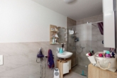 Badezimmer (Wohneinheit I) - Reihenendhaus mit Terrasse in familienfreundlicher Lage